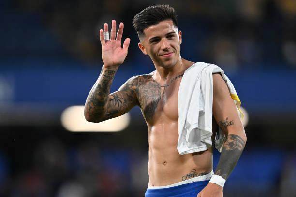 CBA直播-赢个四级队也吃力？恩佐处子球助切尔西逆转晋级